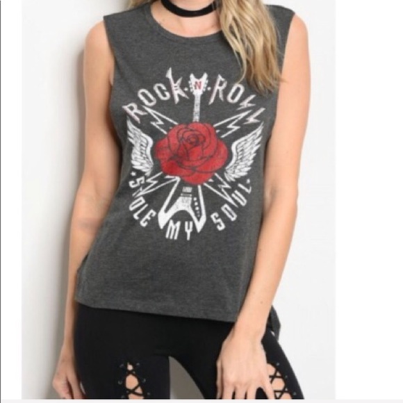 ✨LAST ONE✨Rock and Roll graphic T shirt - Picture 6 of 7